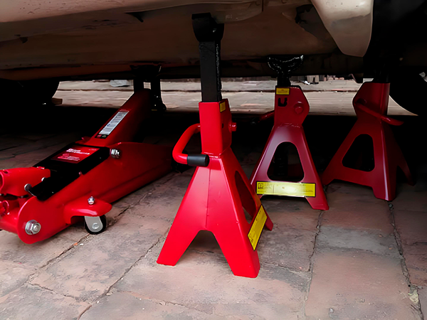 jack stand